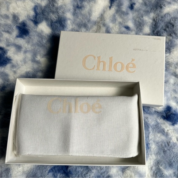 *SOLD* Chloe Leather Envelope Wallet Light Pink Beige - Picture 2 of 16